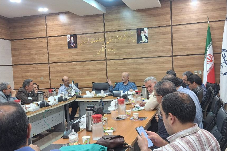 درسهای دفاع مقدس در حمایت از تولید و سرمایه‌گذاری