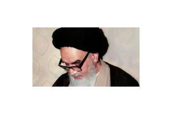 بازخوانی اندیشه سیاسی و فکری امام خمینی(ره) در پیوند فقه، عرفان و سیاست